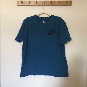 NIKE blue athletic cut T-shirt